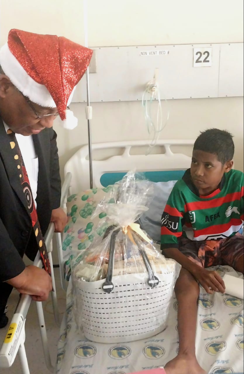 CACC MEMBERS PRESENT CHRISTMAS GIFTS TO CHILDREN’S WARD