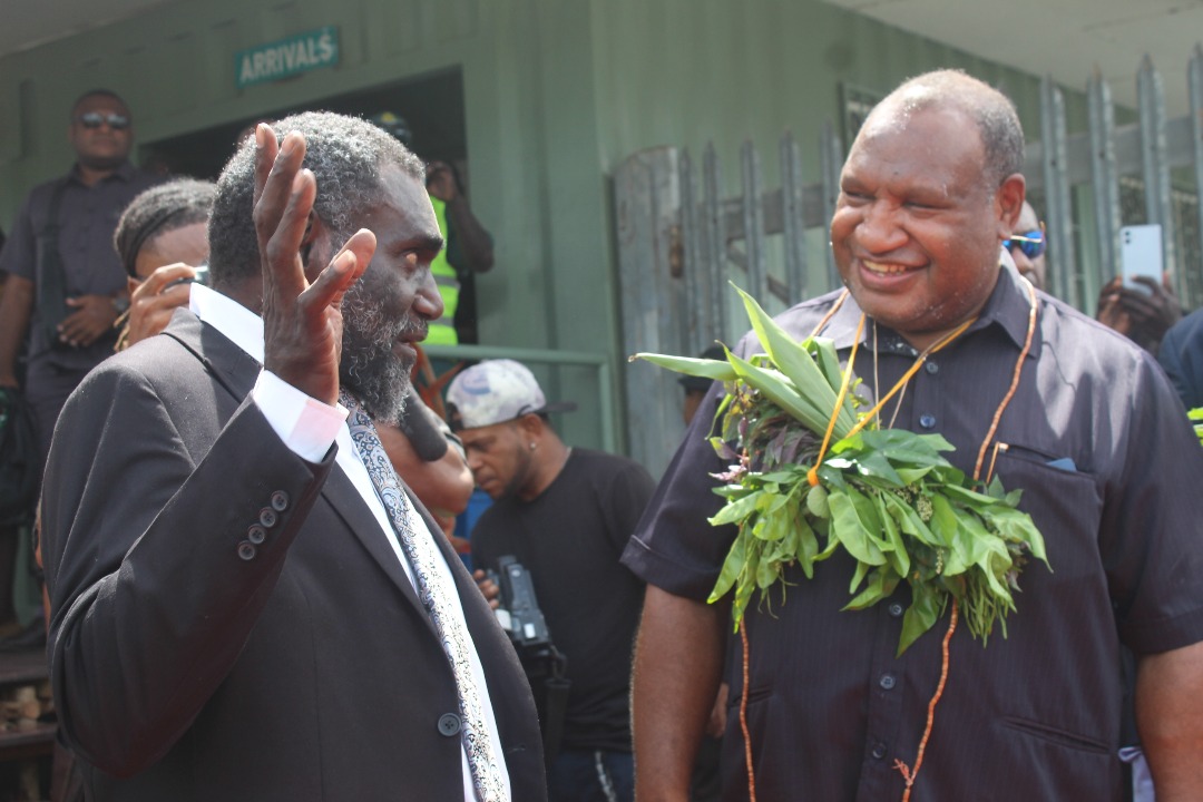 PRIME MINISTER MARAPE OFFICIATES COMMENCEMENT OF AROPA AIRPORT INFRASTRUCTURE UPGRADE PROJECT
