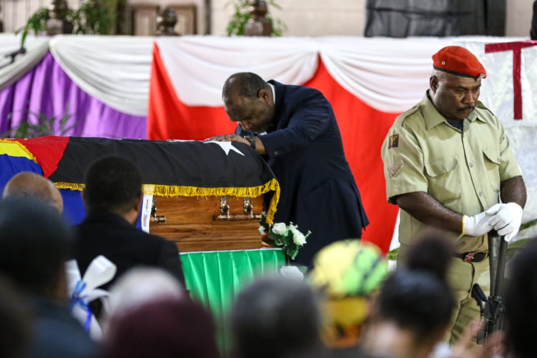 Prime Minister Marape Hails Late Governor Luther Wenge as ‘Constitutional Defender’