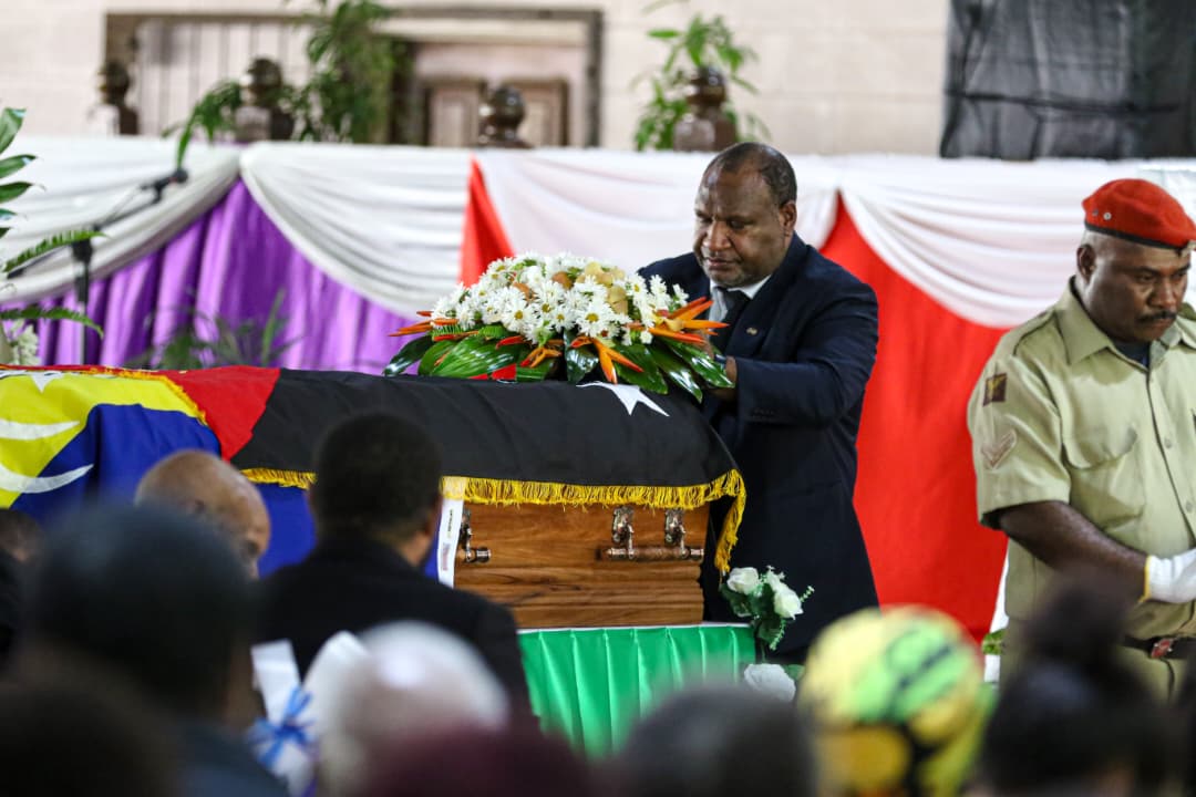 PM Marape Hails Governor Luther Wenge as Great Statesman, Vows to Carry Forward His Legacy