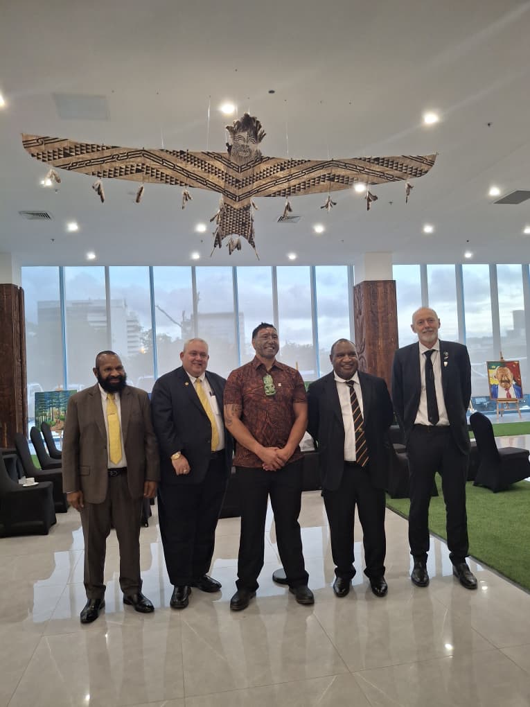 New Zealand Gifts Manu Aute Kite to PNG, Celebrating 50 Years of Partnership and Pacific Kinship