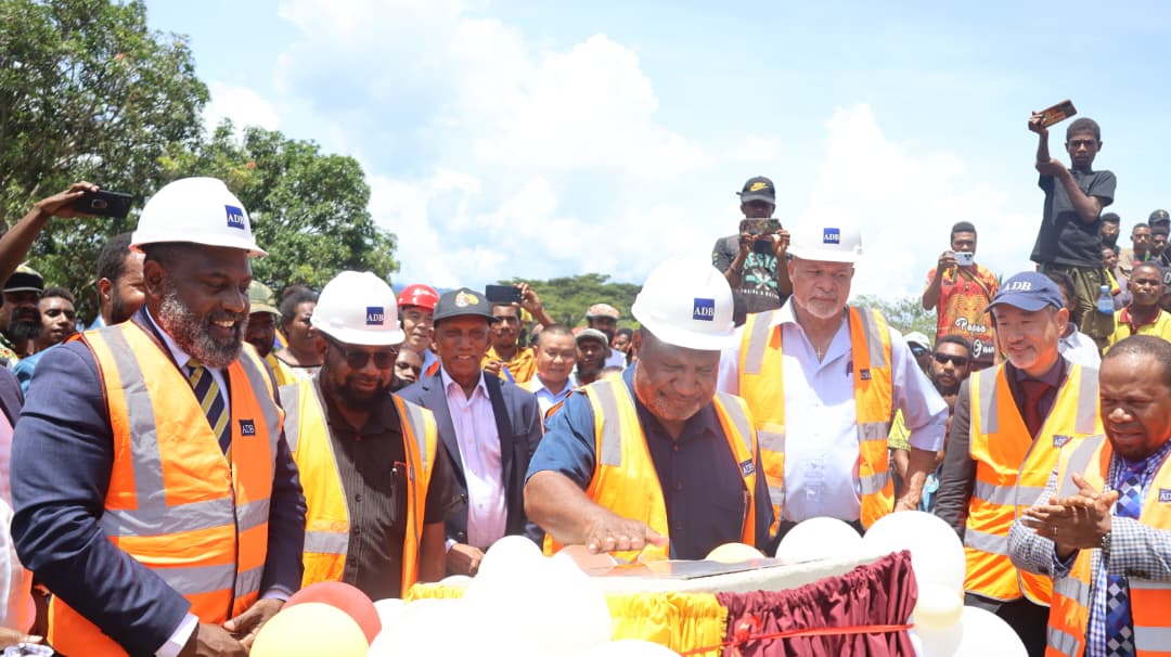 Prime Minister Marape Highlights Highlands Highway as Backbone of PNG Economy During Opening Of 35 New Bridges